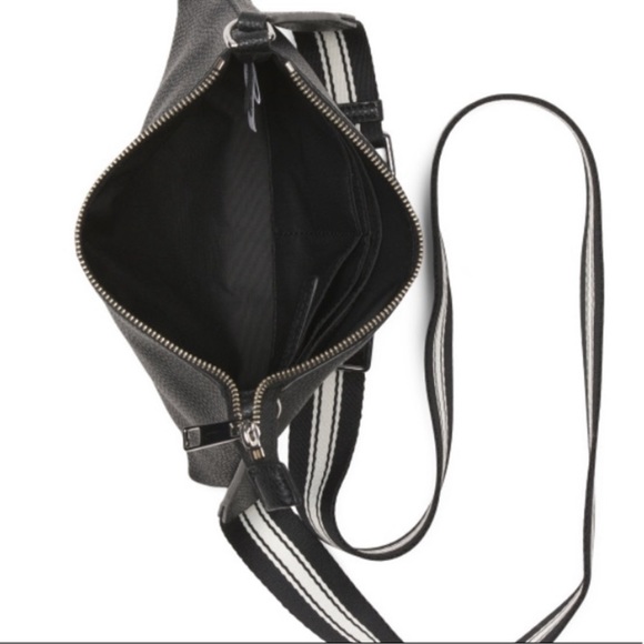 NWT Marc Jacobs The Cosmo Leather Crossbody Bag in Black - Picture 4 of 4